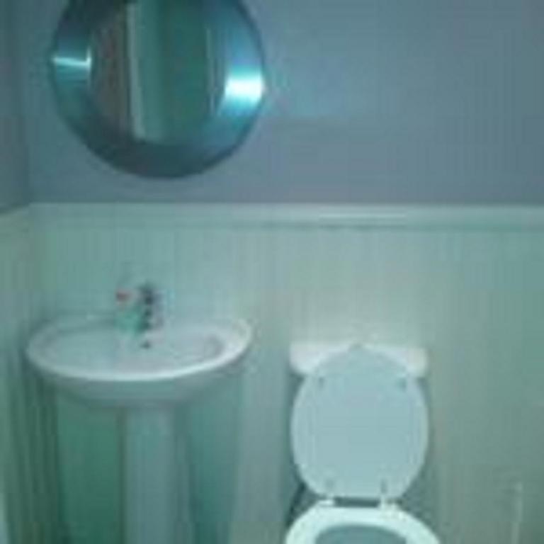 Clarmont Guest House Portrush Ruang foto