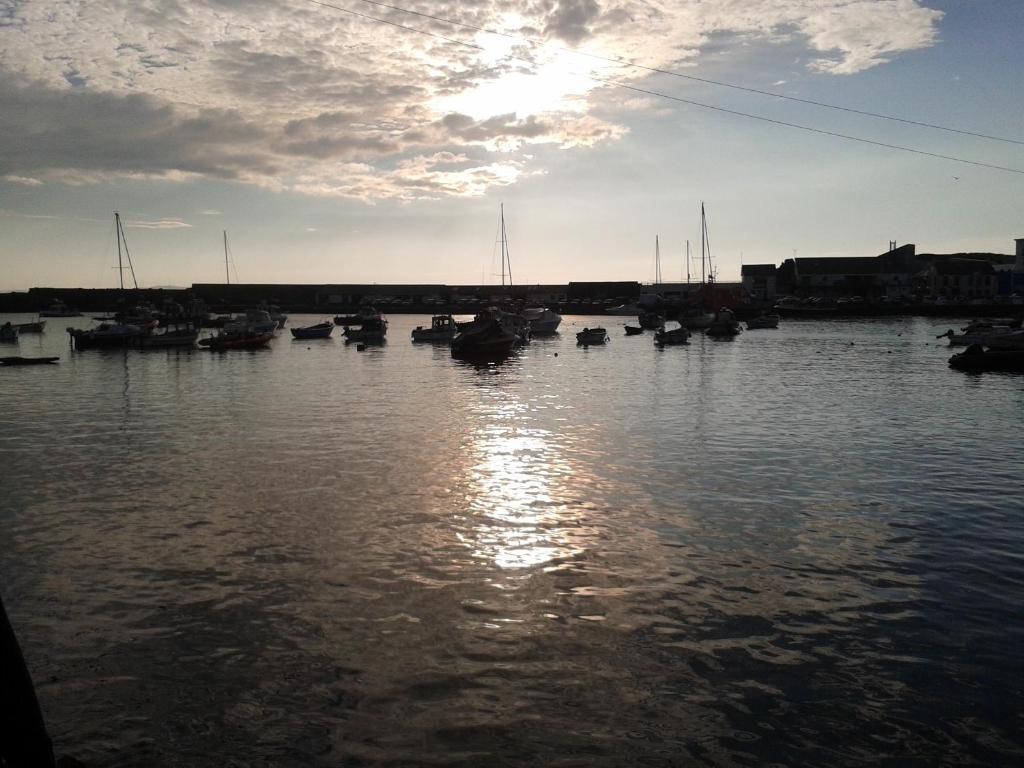Clarmont Guest House Portrush Bagian luar foto